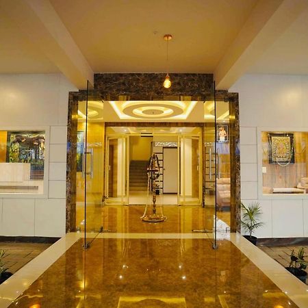Geetha Govindham Hotel Guruvāyūr Eksteriør billede